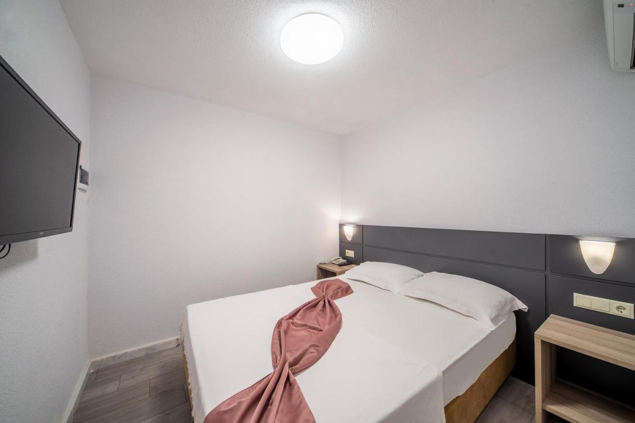 Laden Hotel بودروم المظهر الخارجي الصورة